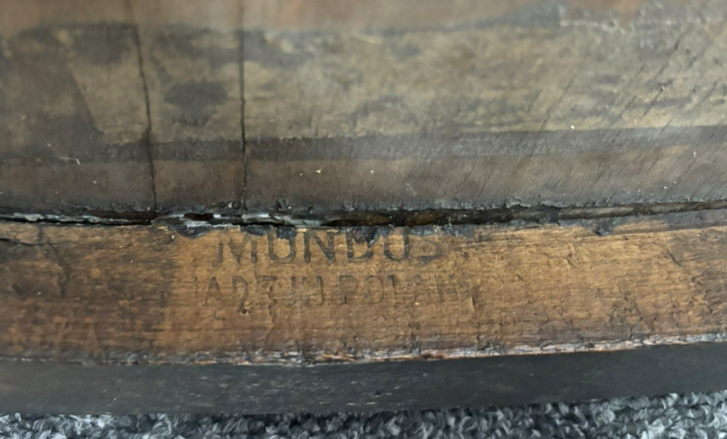 MUNDUS Kaffeehaus Stuhl Prägesitz Holz Art Deko Antik