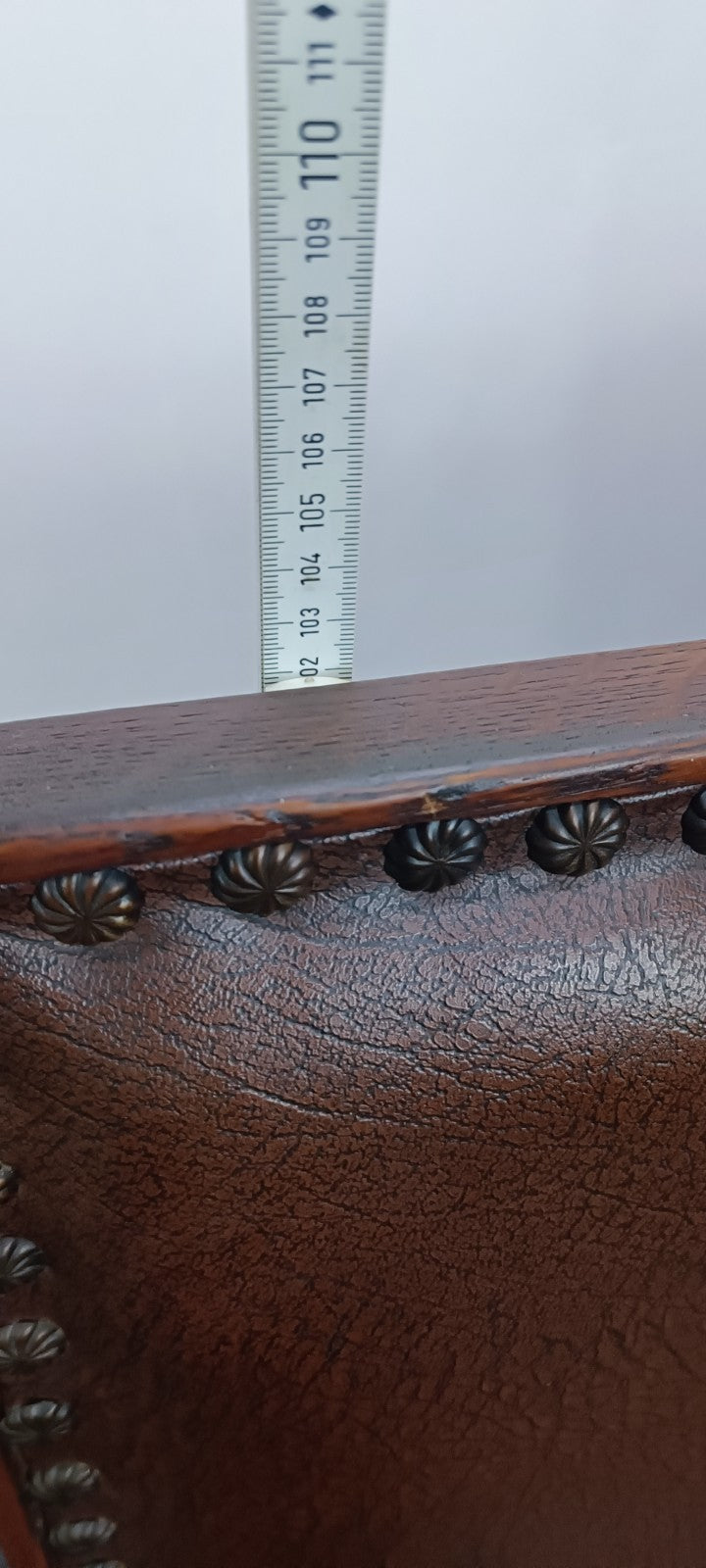 Gründerzeit Armlehnstuhl 1880-1900 Historismus Leder Spulenbeine Original