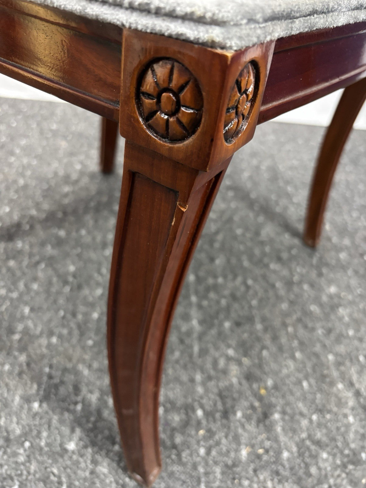 1 von 2 franz. Stilmöbel Stuhl Vintage Esszimmer Schreibtisch Holz Mahagonifarbe