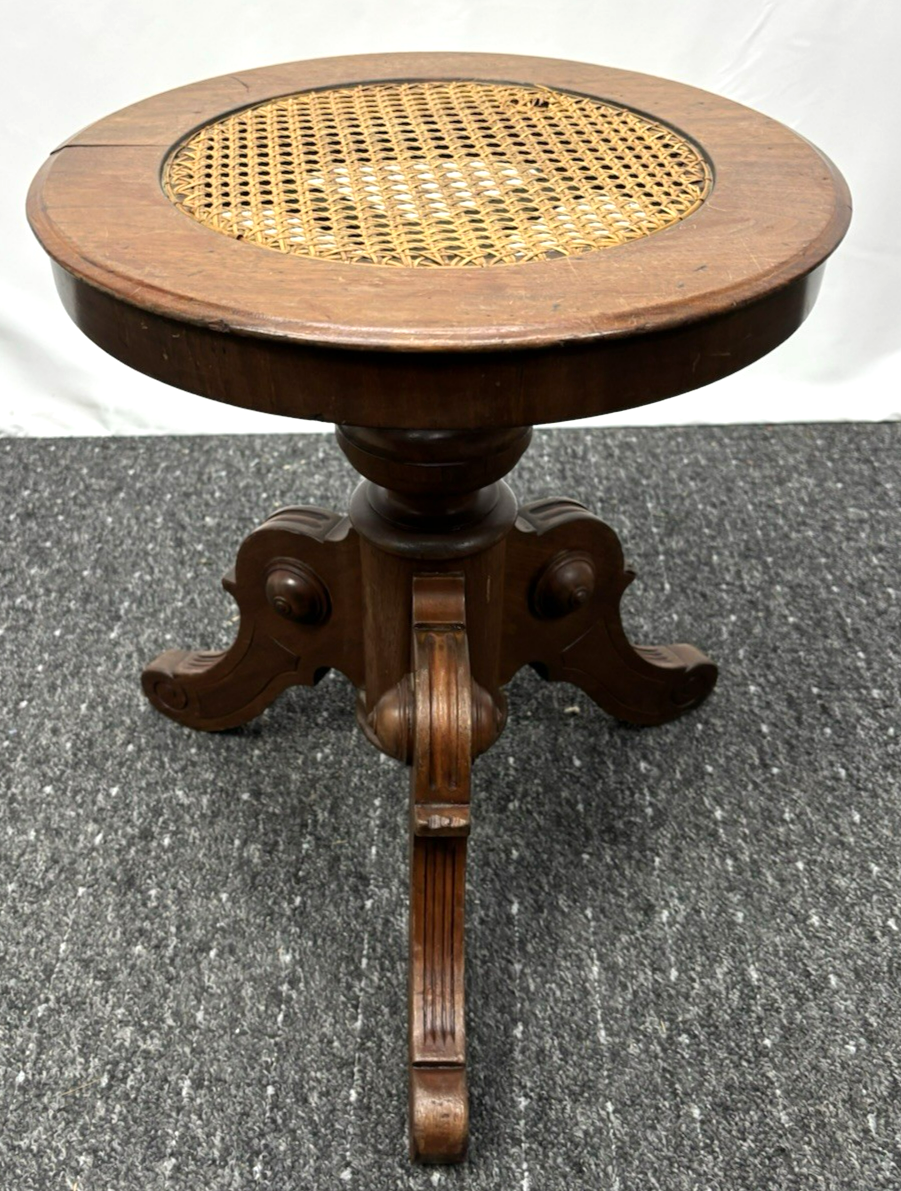 Hocker Rund Dreibein Massivholz Gusseisen Wiener Geflecht Art Deco Antik