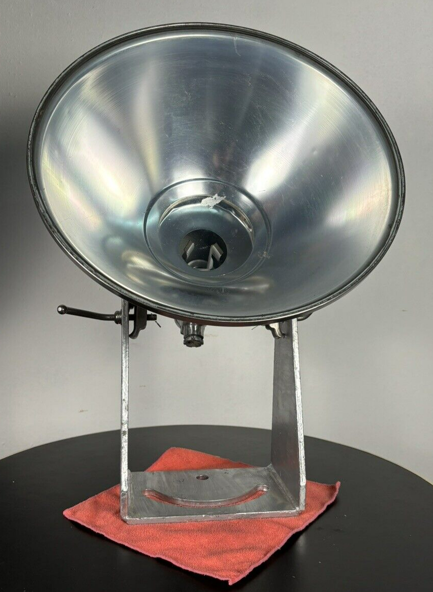 Suchscheinwerfer Alu/Edelstahl Schifffahrt Vintage Bauhaus Sanshin Senaku Dengli