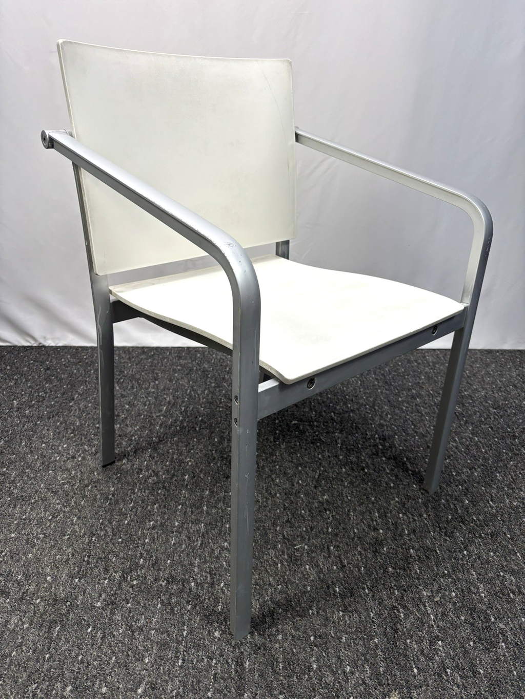 1 von 10 ORIGINAL Thonet Gartenstuhl Outdoor Armlehnstuhl Alu Kunstst. Bauhaus