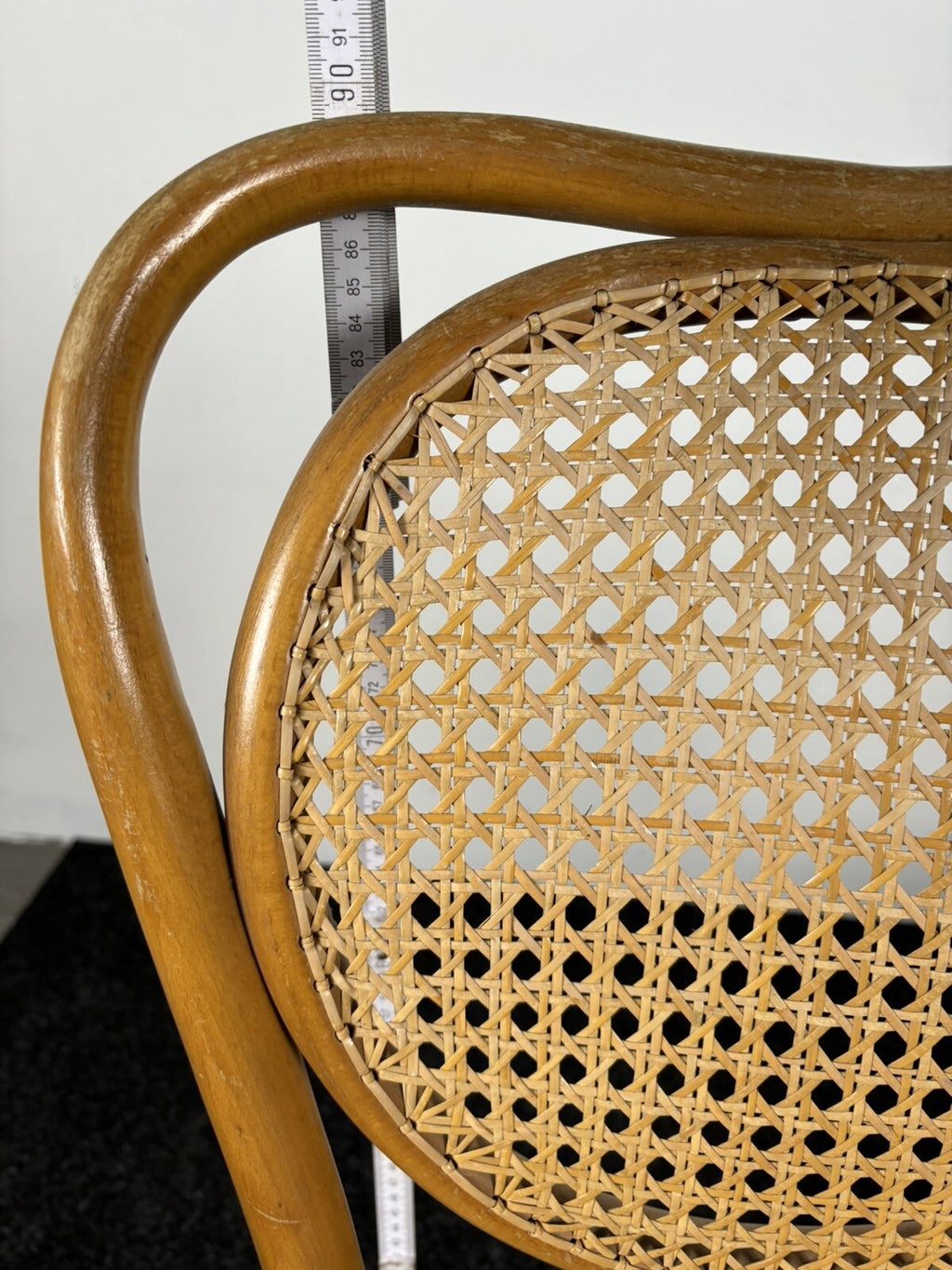 1 / 2 Kaffeehausstuhl ZPM Radomsko (Thonet Sessel Nr. 5) Bugholz Wiener Geflecht