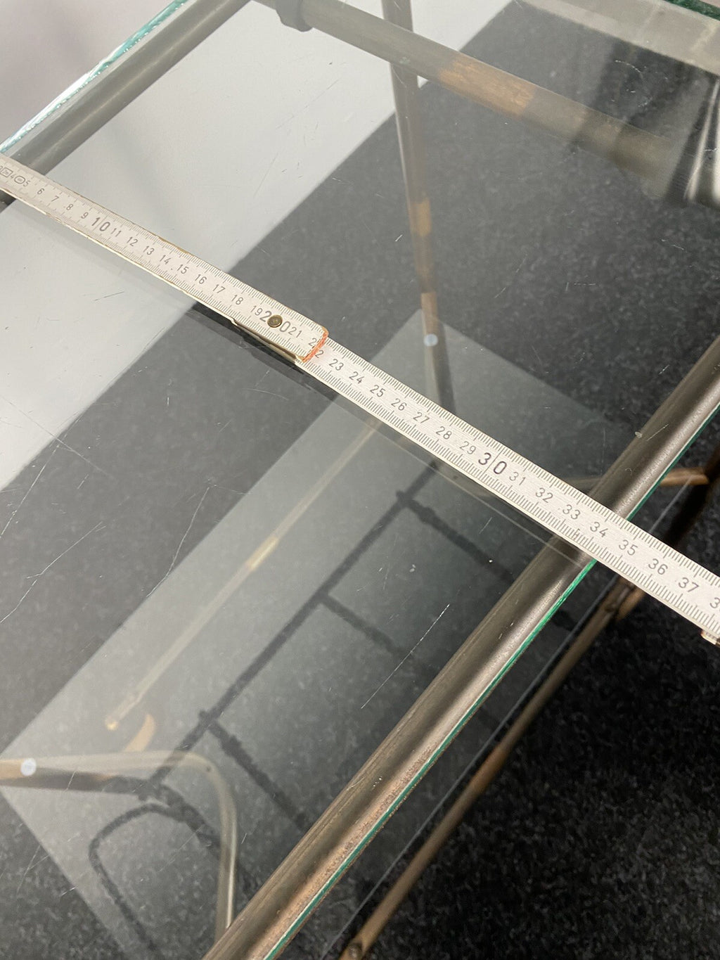 Beistelltisch Bartisch Schlaufenfuß Bauhaus Stahlrohr Nickel Kupfer Glas