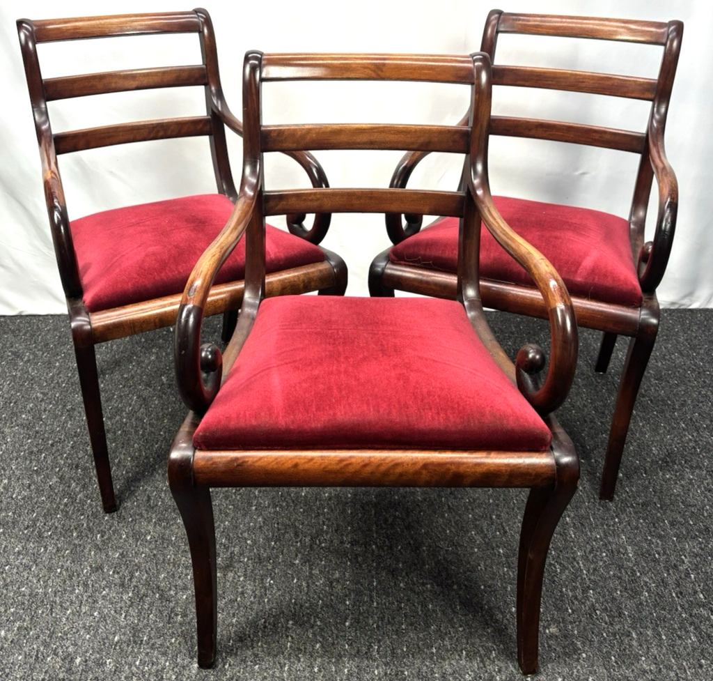 1 von 4 Antik Armlehnstuhl Mahagoni Holz roter Samt – Biedermeier Stil