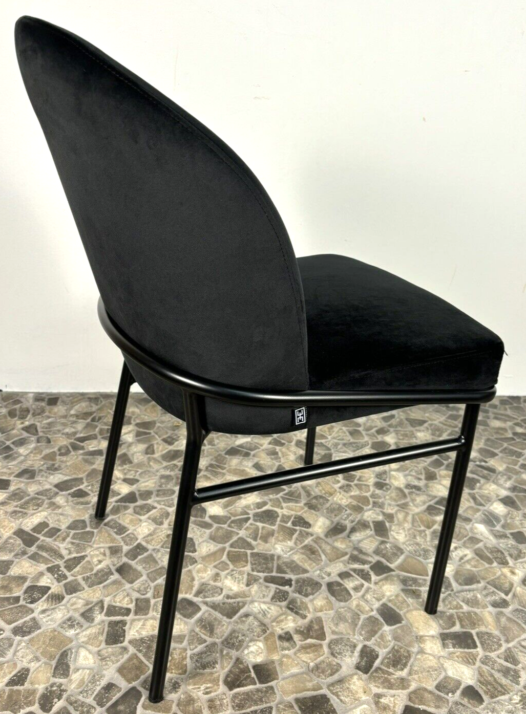 EICHHOLTZ Voltane Design Willis Esszimmerstuhl Mitternachtsblau Samtbez. Vintage