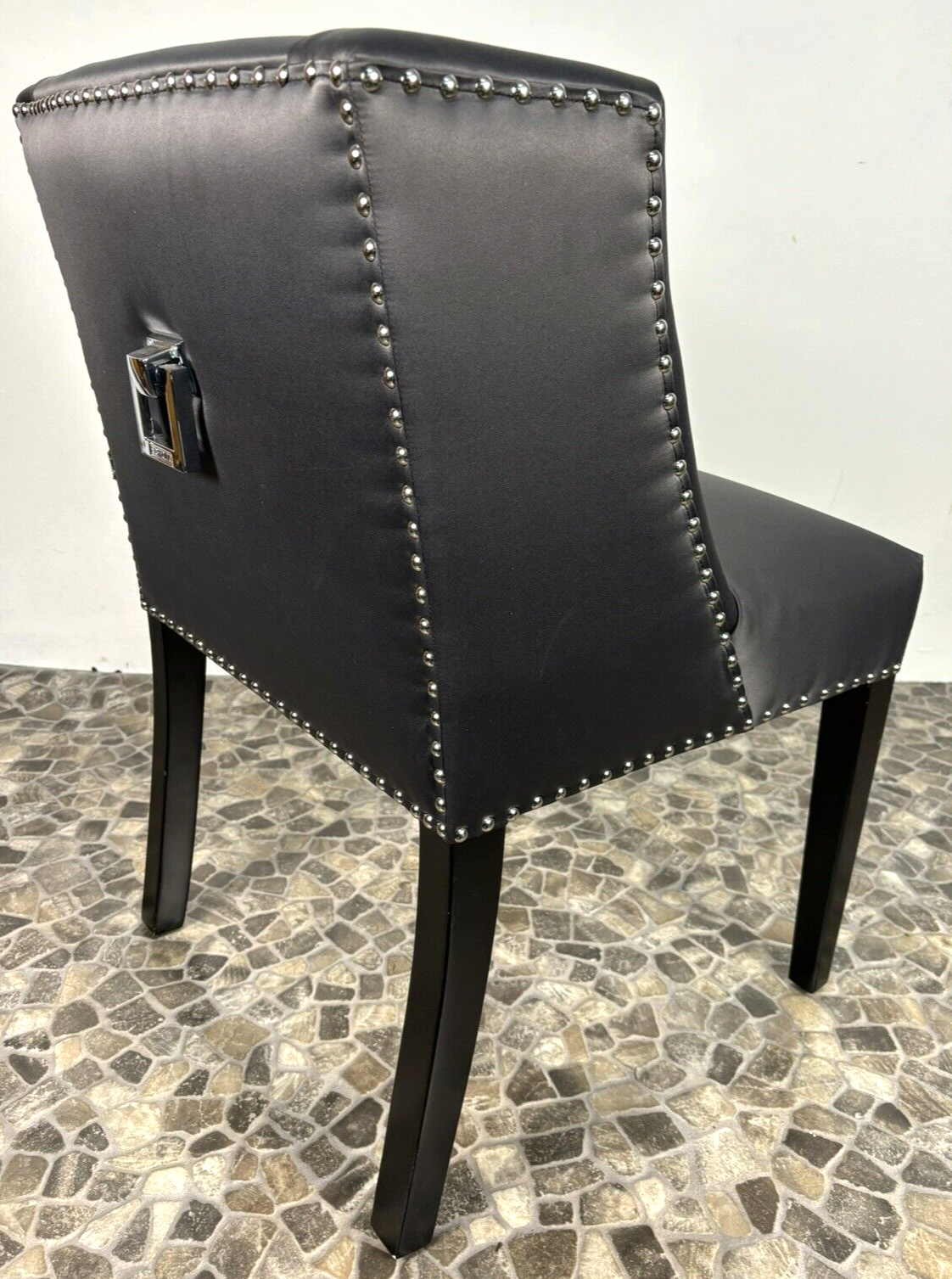 EICHHOLTZ St James Design Esszimmerstuhl dunkelgrau satiniert Vintage Polster