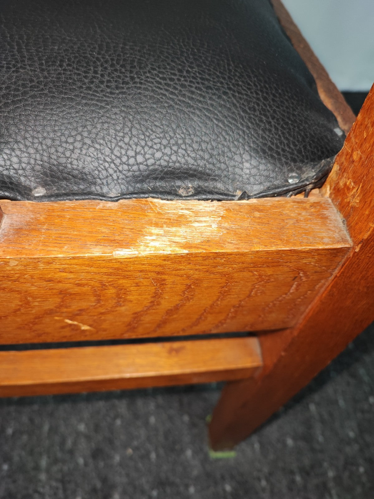 Armlehnstuhl Eiche Massivholz Schreibtischstuhl Herrenzimmer Ledersitz antik