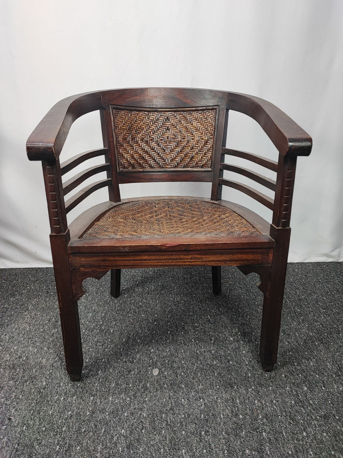Kolonialstil Armlehnstuhl Massivholz Rattan Sessel Korbstuhl Wohnzimmer Braun