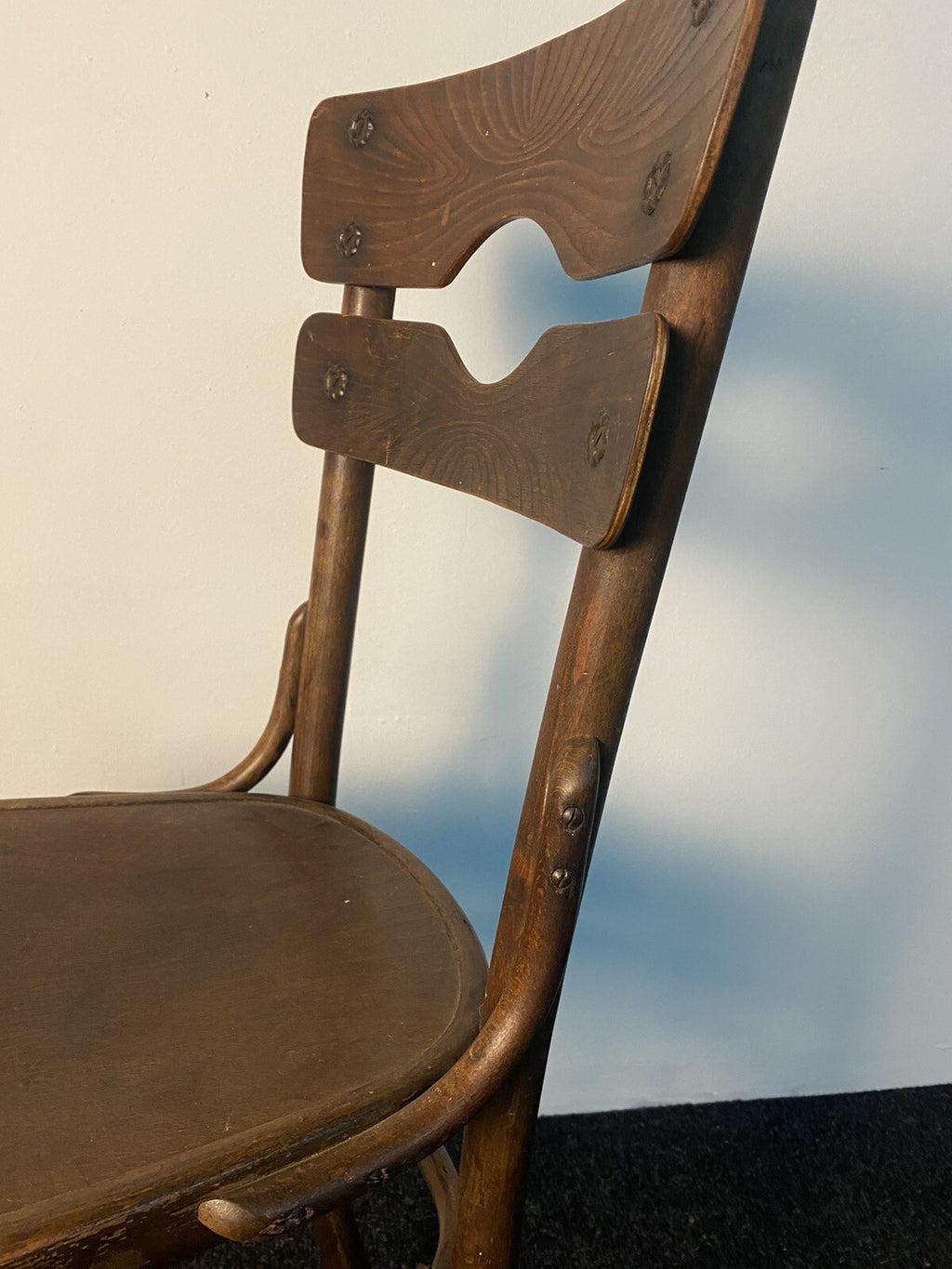 J&J John Holz Barhocker Hochstuhl Kassiererstuhl Antik