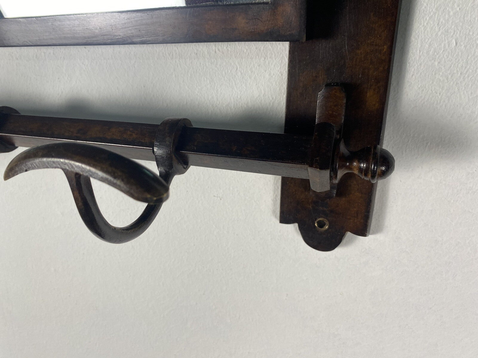 Wandgarderobe Stahlrohr Spiegel Bauhaus ArtDeco Jugendstil bronze