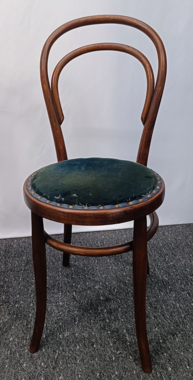 1 von 2 Stuhl im Stil Thonet Nr. 14 England Vintage Antik  Bugholz Manchester