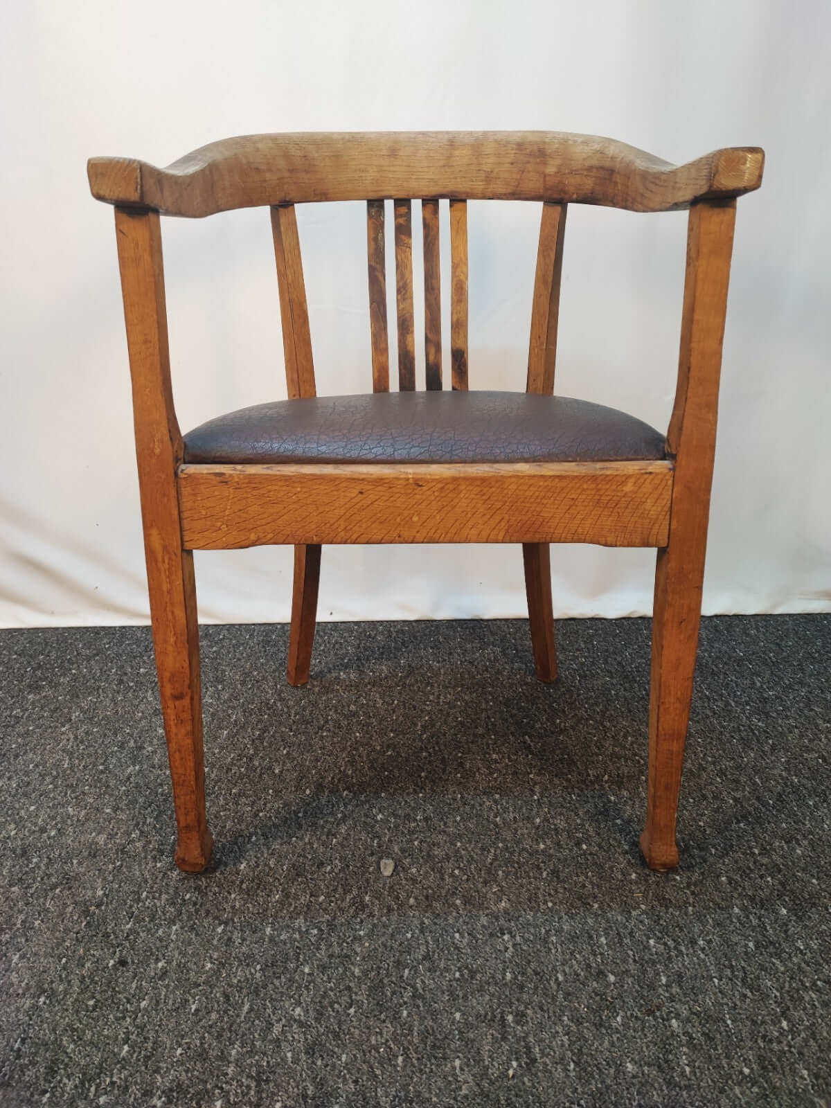 Antiker Bibliotheksstuhl Tonnenlehne um 1900 Eiche Massiv Armlehnstuhl Vintage