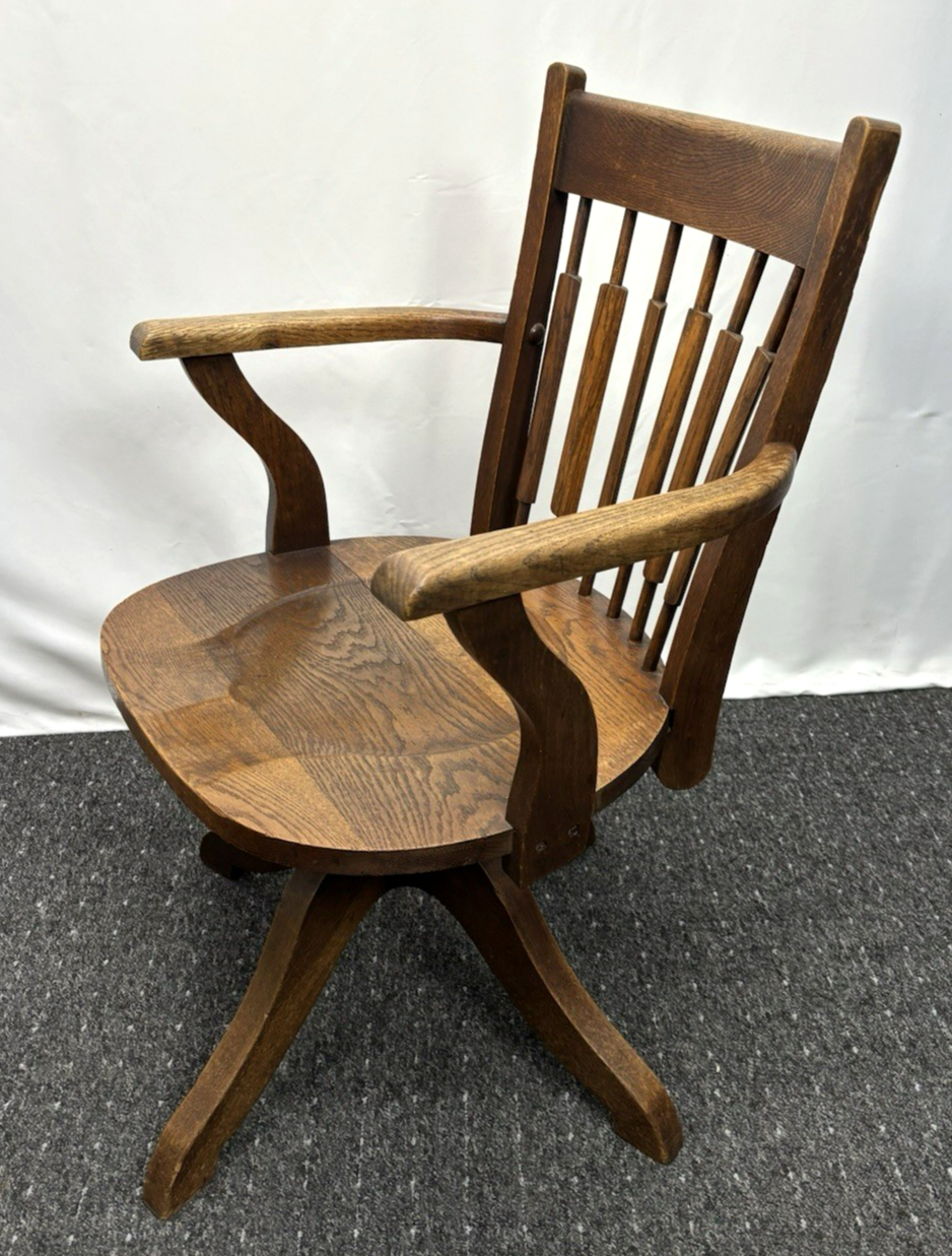 Antiker Direktionsstuhl Art Déco Massivholz Armlehnen Bürostuhl 1930er Drehbar