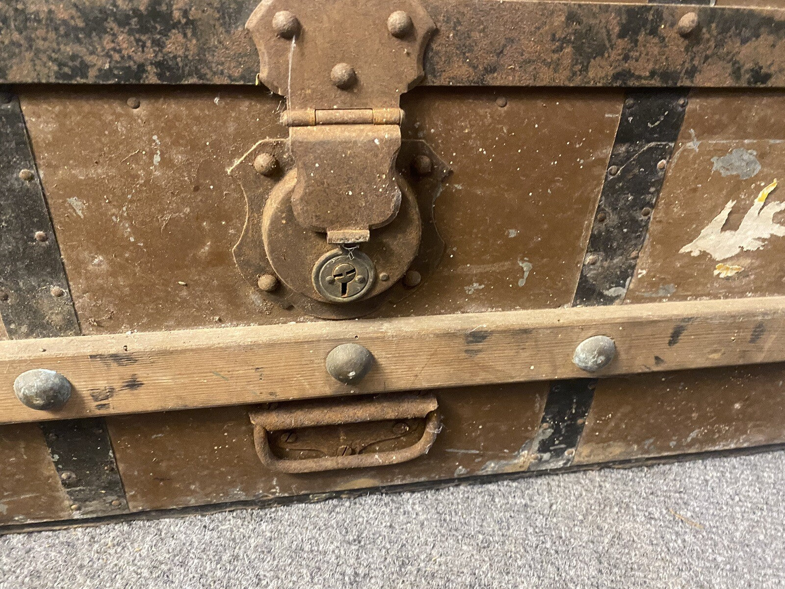 Antiker Koffer, Metall/ Holz, Truhe, Tisch, Holland, Niederlande