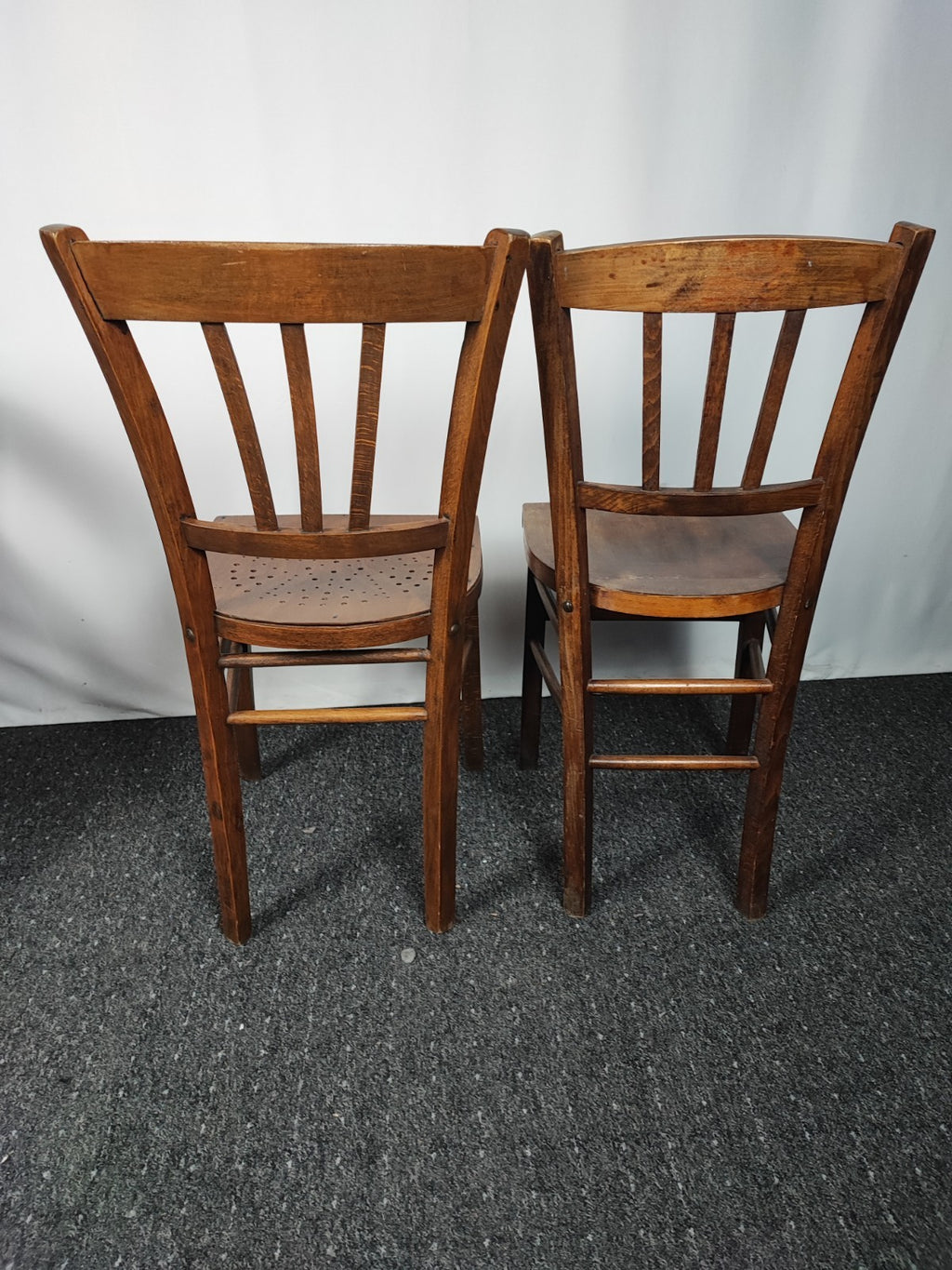2x Vintage Bistrostuhl Café Stuhl Massivholz Sprossenlehne Küchenstuhl Braun