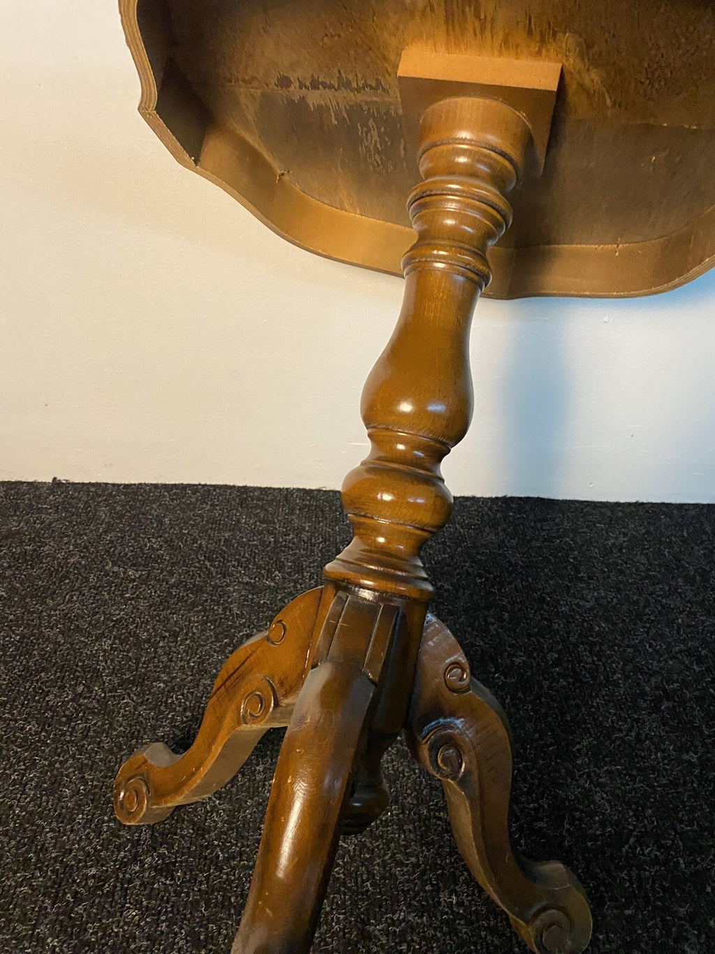 Tisch Rund Beistelltisch Holz Dreibeinige ArtDeco Vintage