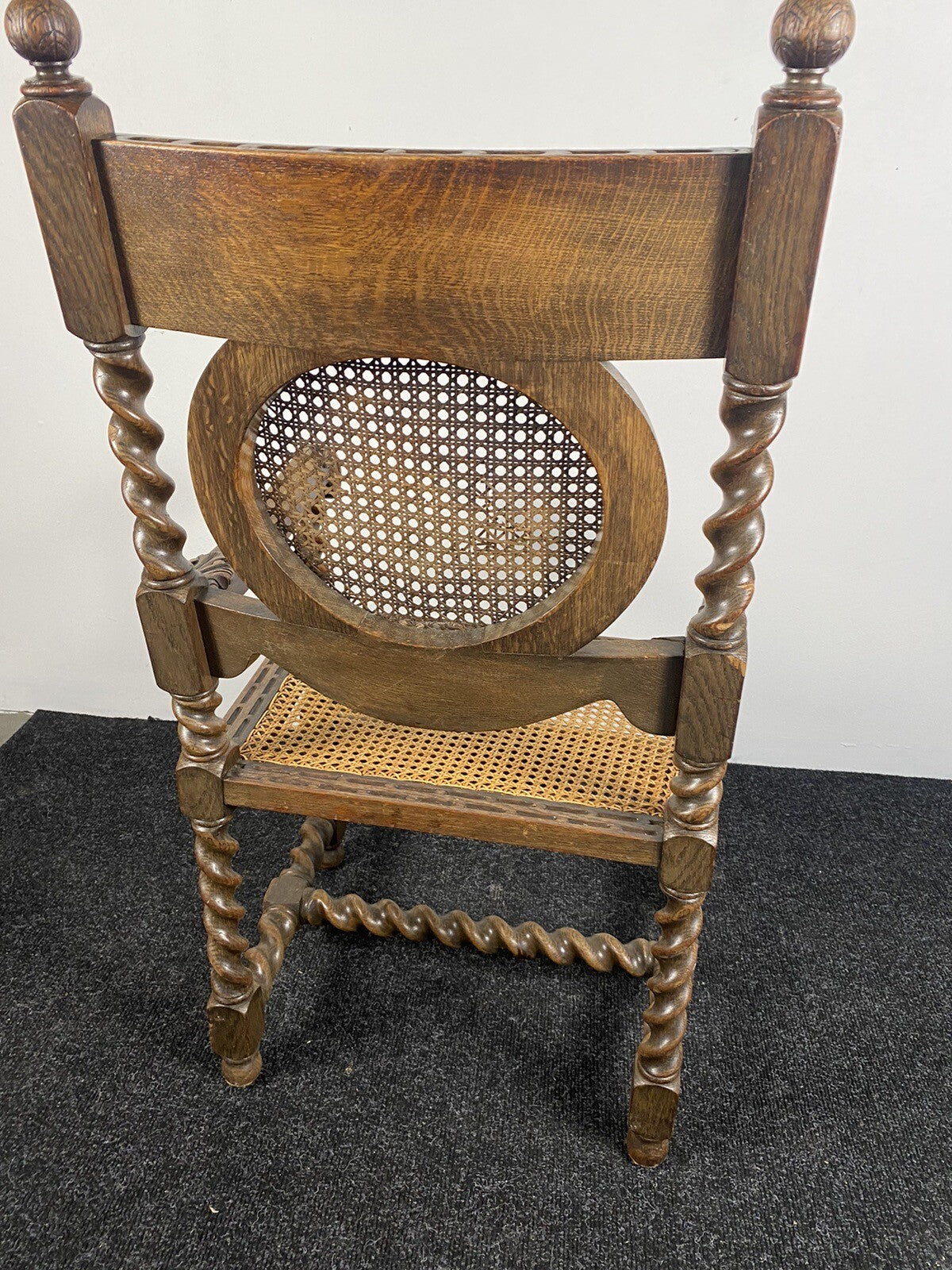 Armlehnstuhl Sessel Gründerzeit Holzschnitzarbeiten Wiener Geflecht Antik