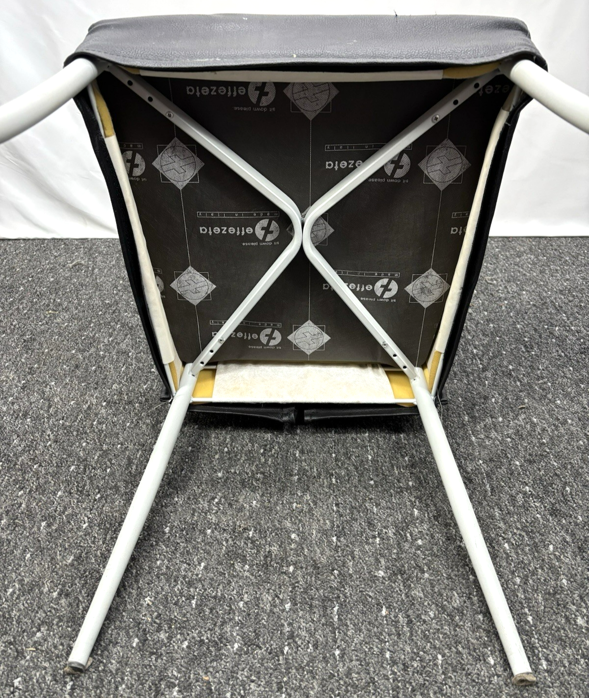 1 von 2 Hochlehner Esszimmer Stuhl Leder Vintage Stahlrohr schwarz Effezeta