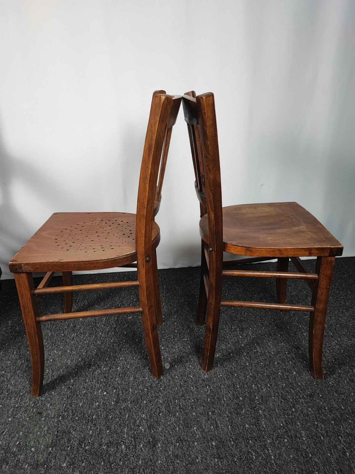 2x Vintage Bistrostuhl Café Stuhl Massivholz Sprossenlehne Küchenstuhl Braun