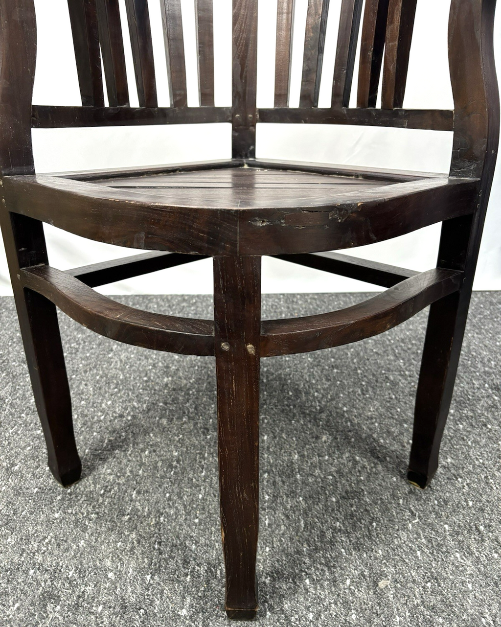 1 von 2 Eckstuhl Kolonial Stil Massivholz Art Deco Vintage Büro Captainchair