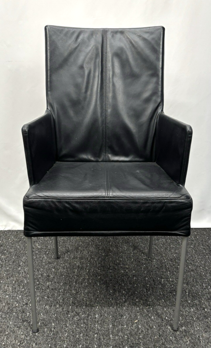 1 von 2 Hochlehner Esszimmer Armlehnstuhl Leder Vintage Stahlrohr schwarz