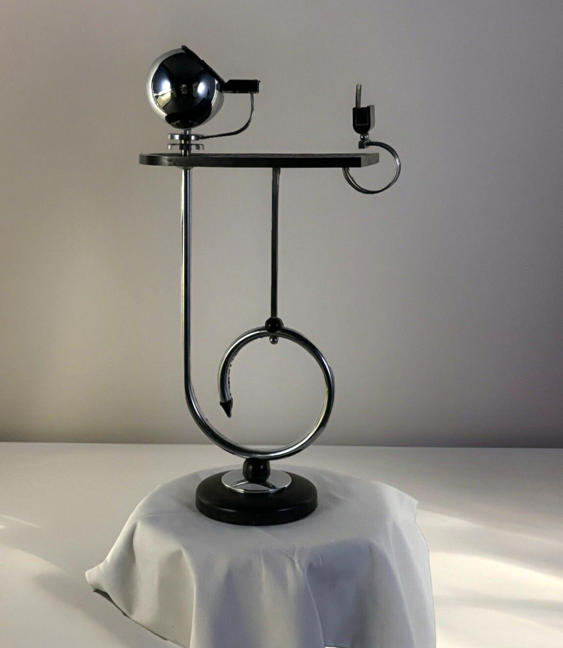 Standaschenbecher, Rauchertisch, Beistelltisch, Bauhaus, Stahlrohr, Art Deco