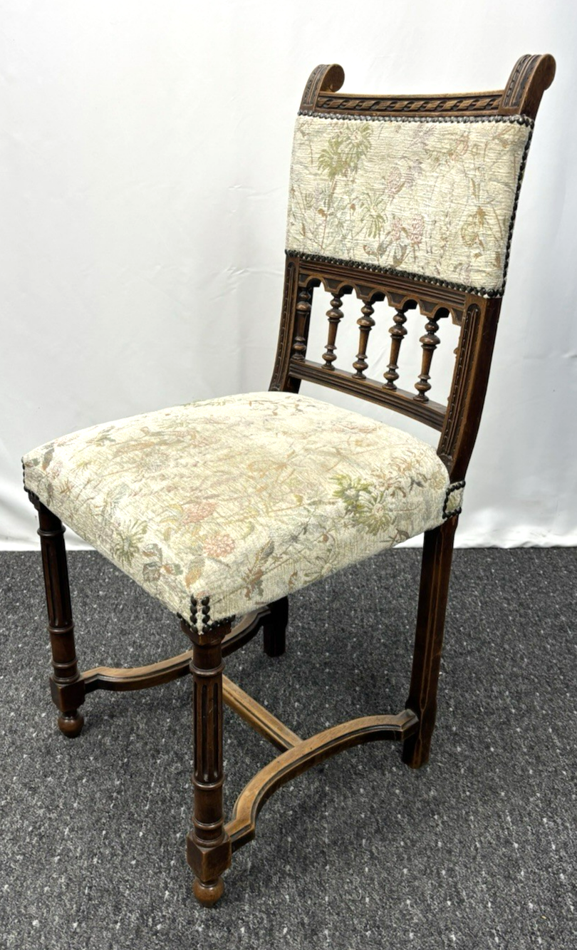 1 von 3 Holzstuhl Polsterstuhl aus Massivholz Art Deco Historismus Stil  Vintage