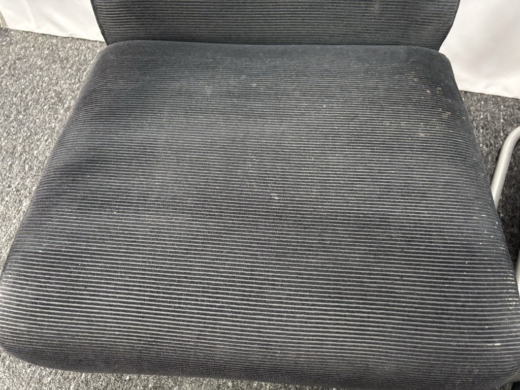 1 von 2 Sessel Bauhaus Stahlrohr Stoffbezug Freischwinger Fauteuil Thonet Gispen