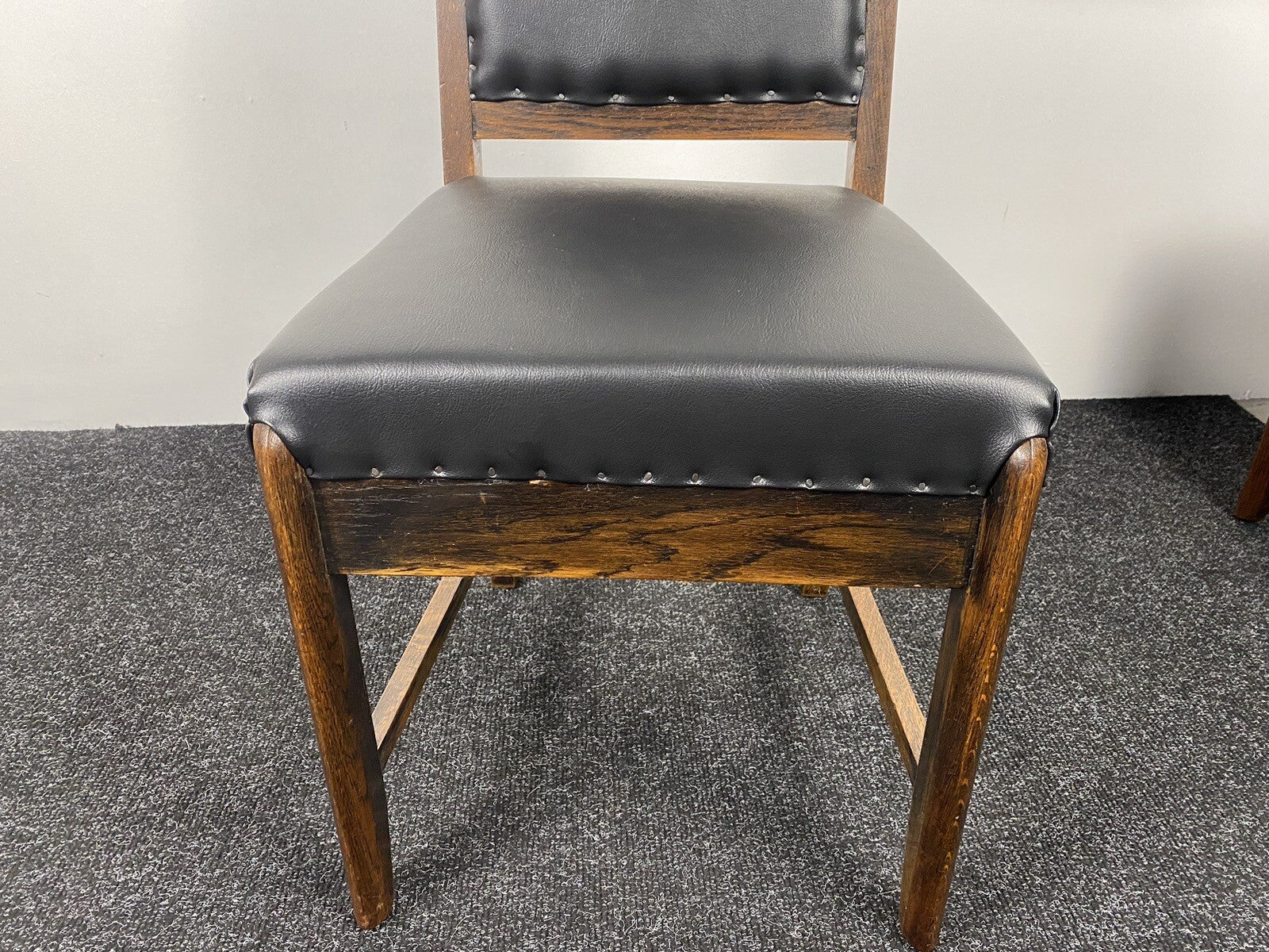 1 von 2  Esszimmerstuhl/ Küche ArtDeco Eiche Neu Gepolstert schwarz Vintage