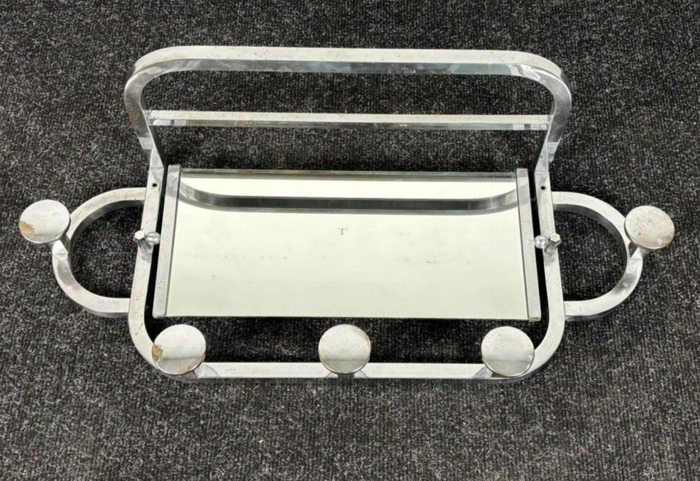 Wandgarderobe Frankreich 1930er Jahre Spiegelgarderobe Aluminium Chrom Bauhaus