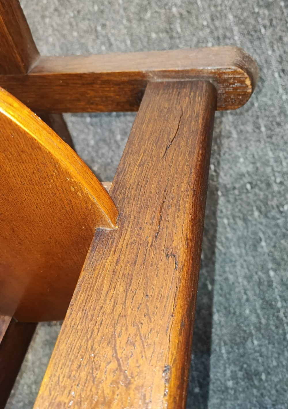 Art Déco Beistelltisch Eiche 2-stöckig Rund 1920er Vintage Kreuzfuß Massivholz