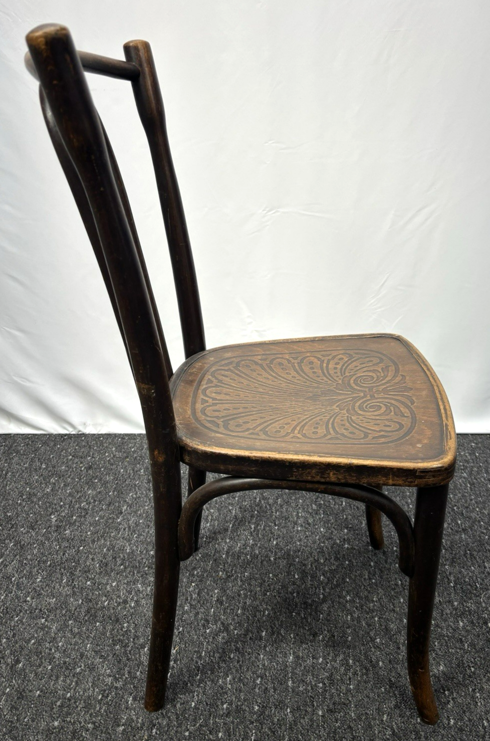 orig. Cosmos (ehem. Thonet) Bistrostuhl Kaffeehaus Prägesitz Art Deco Massivholz