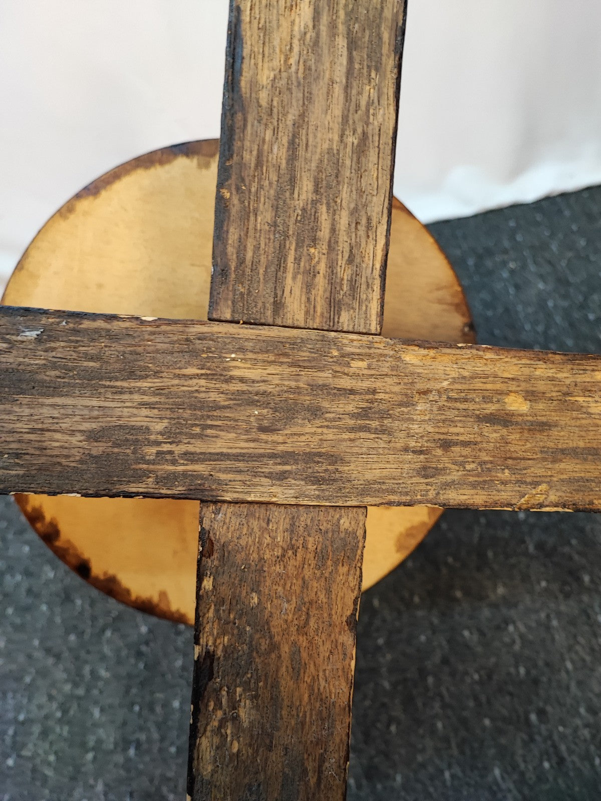 Art Déco Beistelltisch Eiche 2-stöckig Rund 1920er Vintage Kreuzfuß Massivholz