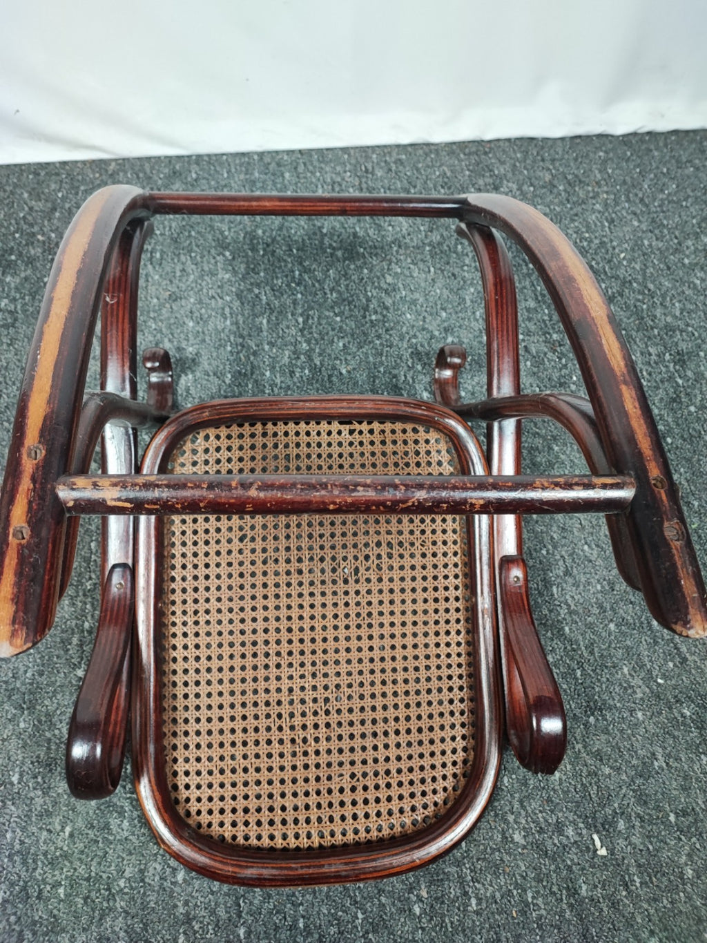 Original Thonet Schaukelstuhl Faulenzer Antik Bugholz Geflecht Jugendstil