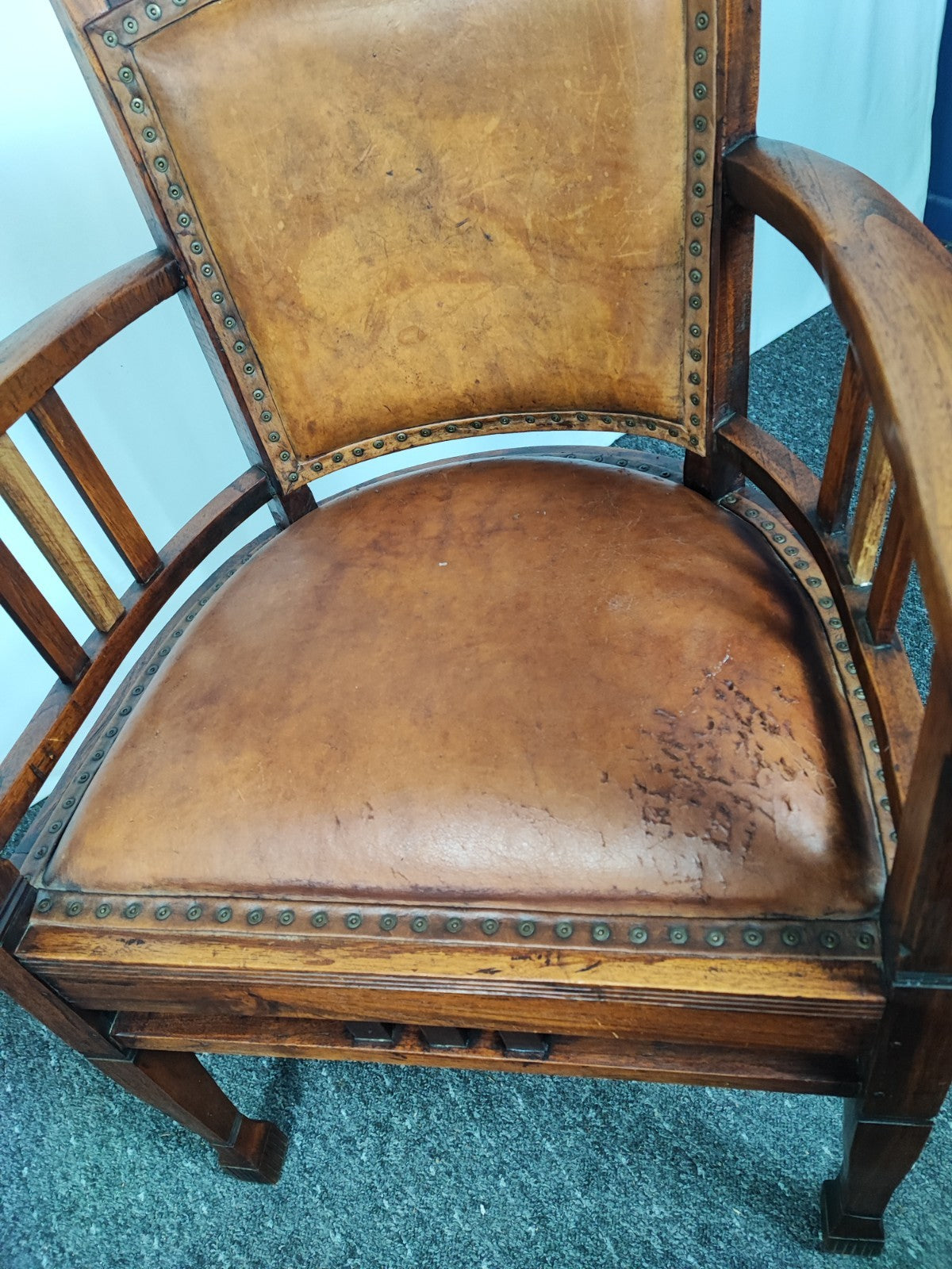 Arts Crafts Armlehnstuhl Leder Massivholz Vintage Ziernägel Herrenzimmer Braun