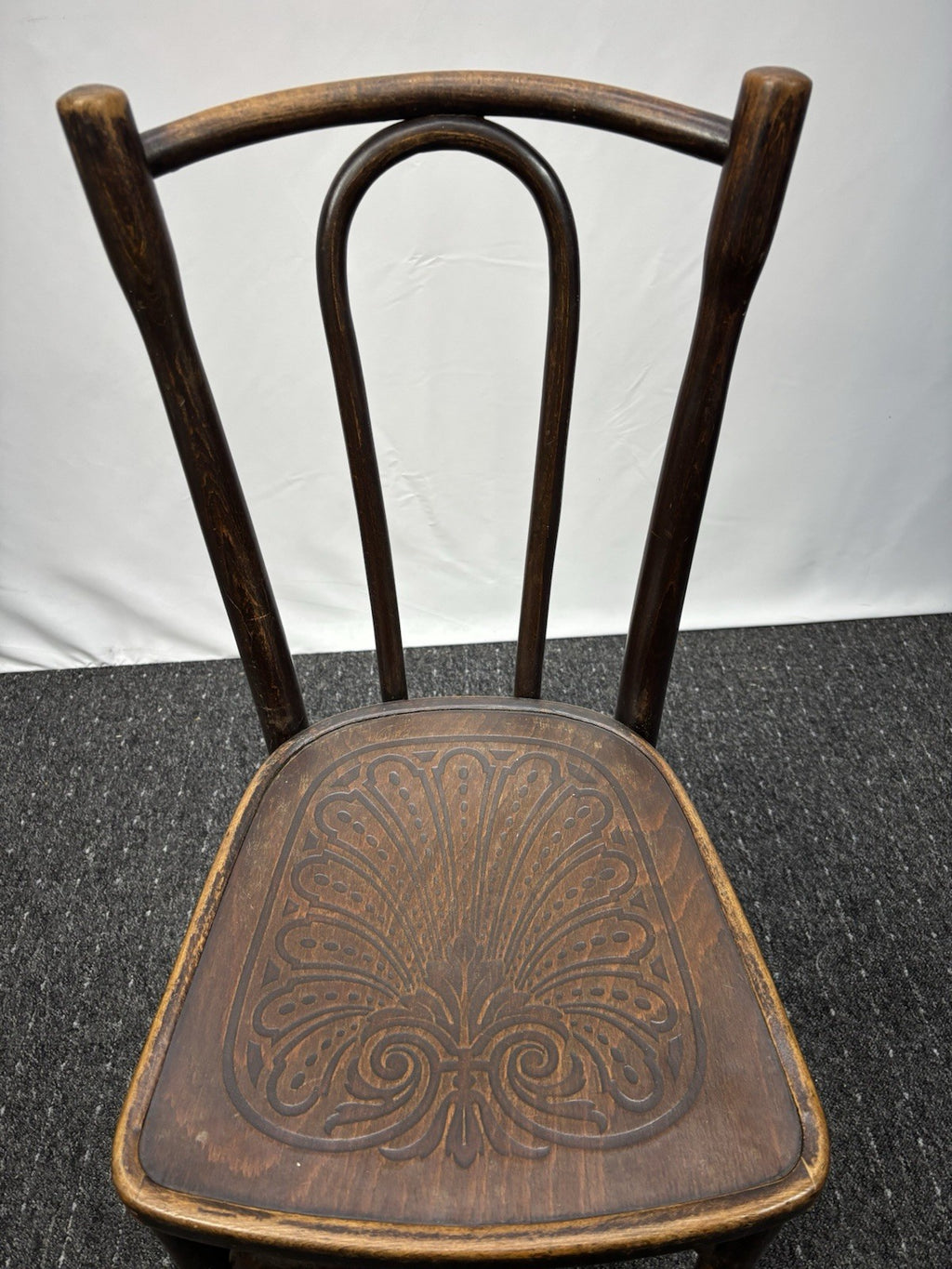 orig. Cosmos (ehem. Thonet) Bistrostuhl Kaffeehaus Prägesitz Art Deco Massivholz