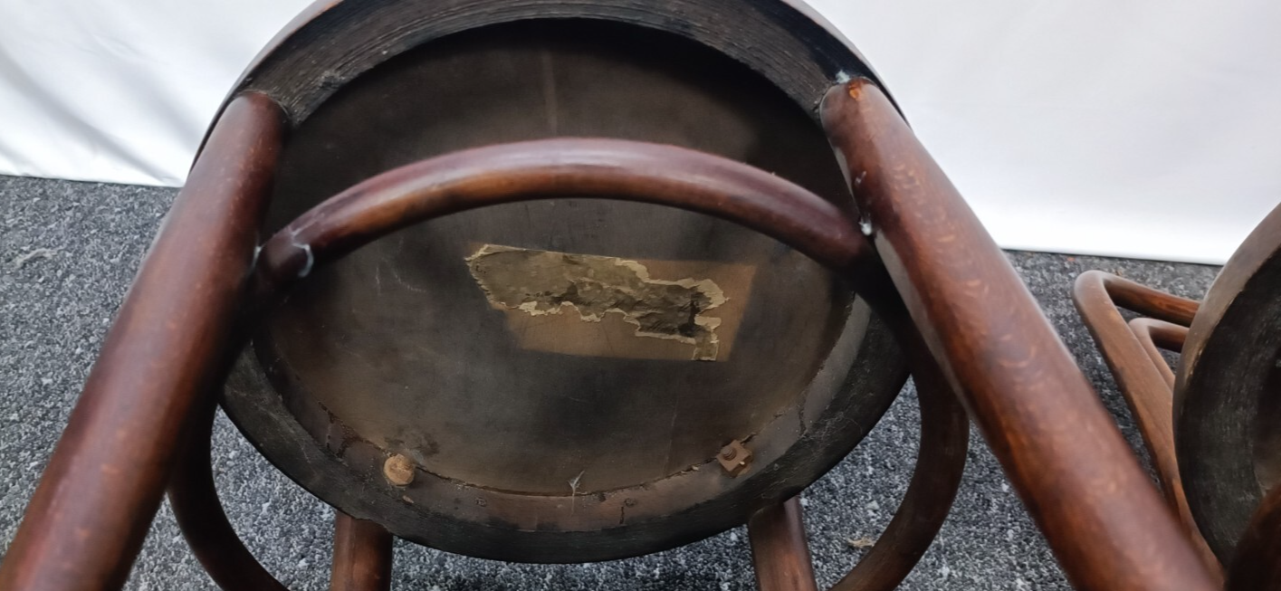 1 von 2 Stuhl im Stil Thonet Nr. 14 England Vintage Antik  Bugholz Manchester