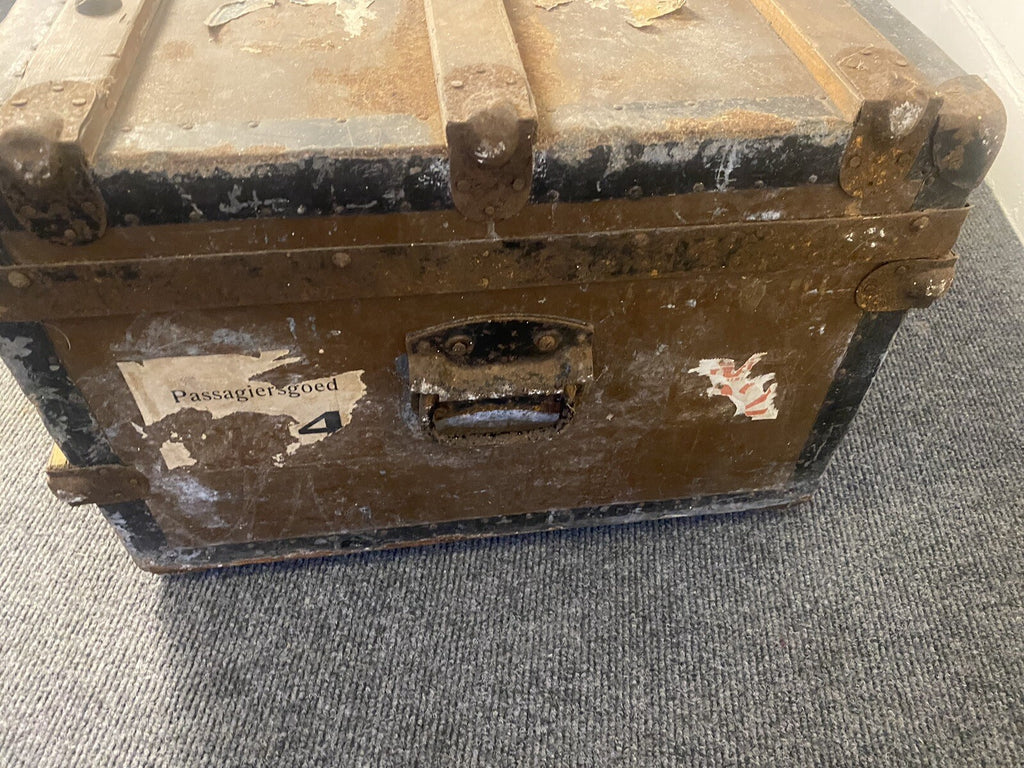 Antiker Koffer, Metall/ Holz, Truhe, Tisch, Holland, Niederlande