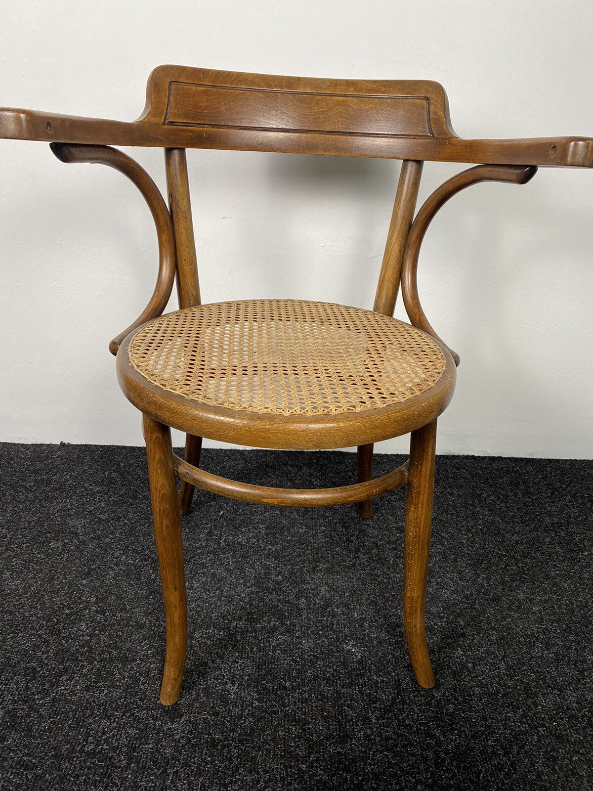 Armlehnstuhl Fischel im Thonet Stil Wiener Geflecht ArtDeco