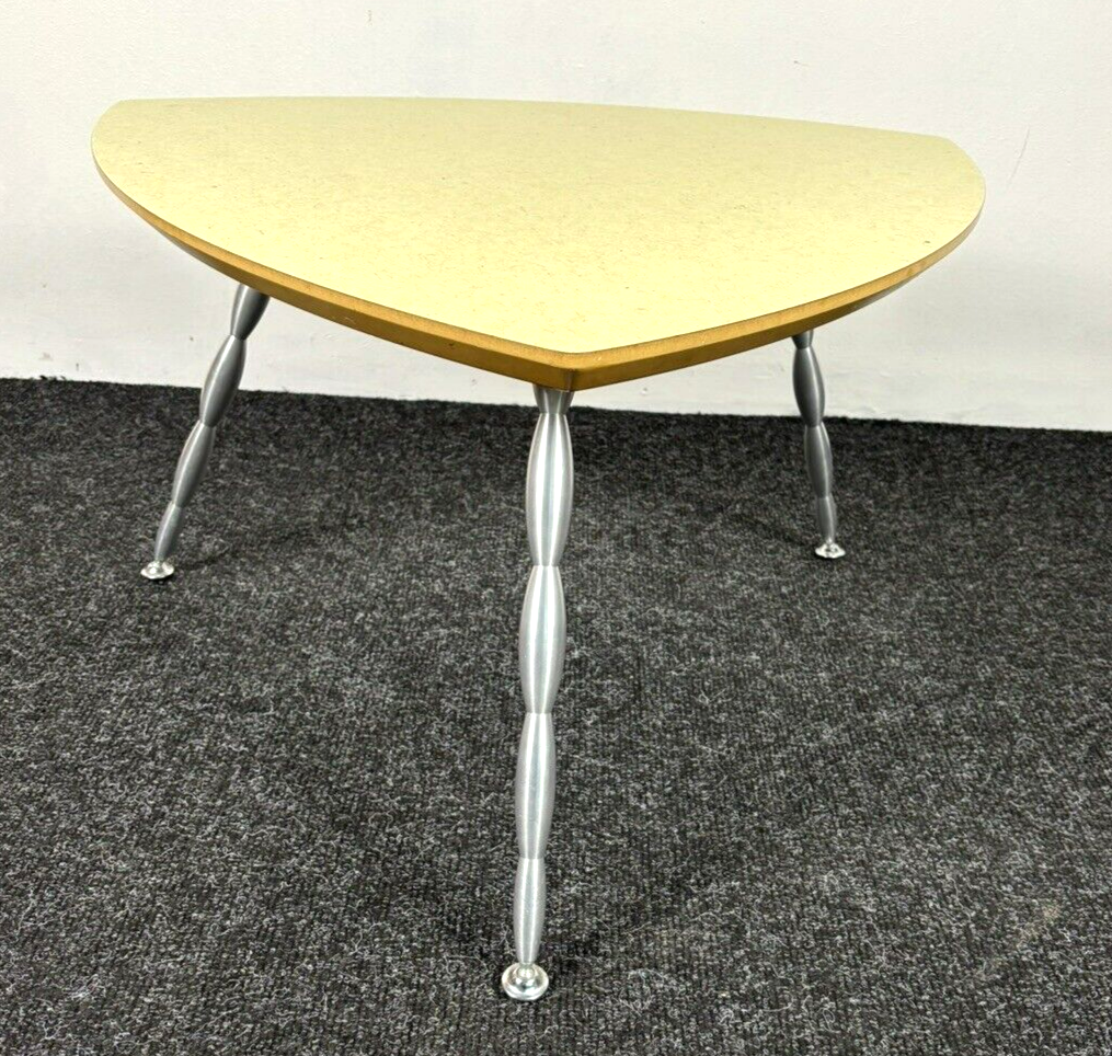 Design Beistelltische Tischset 2tlg Dreieck Dreibein Vintage Bauhaus Edelstahl
