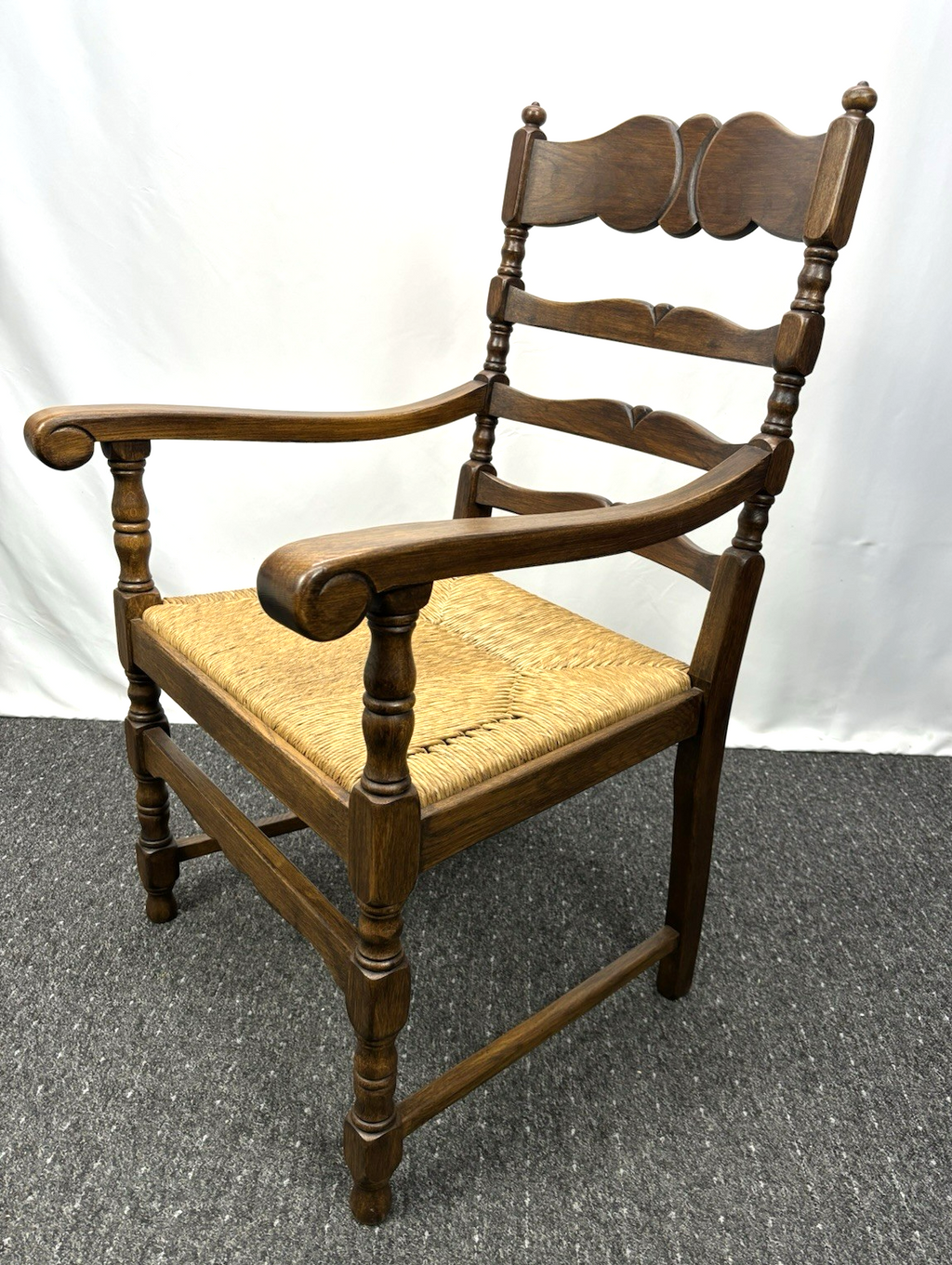 Castle Furniture Armlehnstuhl – Massivholz, Landhausstil, Geflochtene Sitzfläche