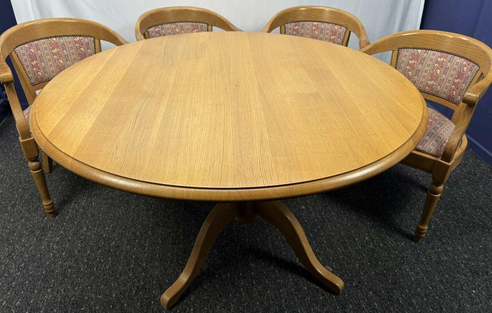 Tisch/ Stuhlset 4 Stühle Vintage zwei Tischplatten Kiefer Massivholz Rund