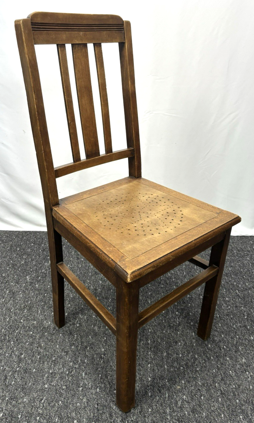 1 von 2 Holzstuhl Prägesitz Art Deco Küche Esszimmer Antik Vintage
