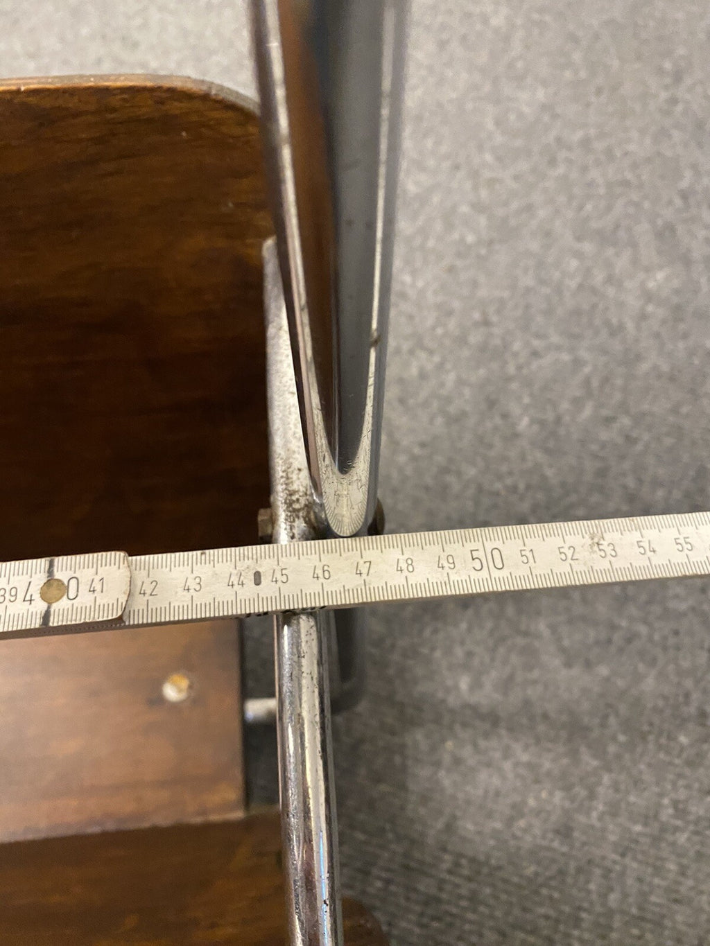 Beistelltisch Rauchertisch Zeitungsständer Stahlrohrmöbel Chrom Bauhaus Art Deco