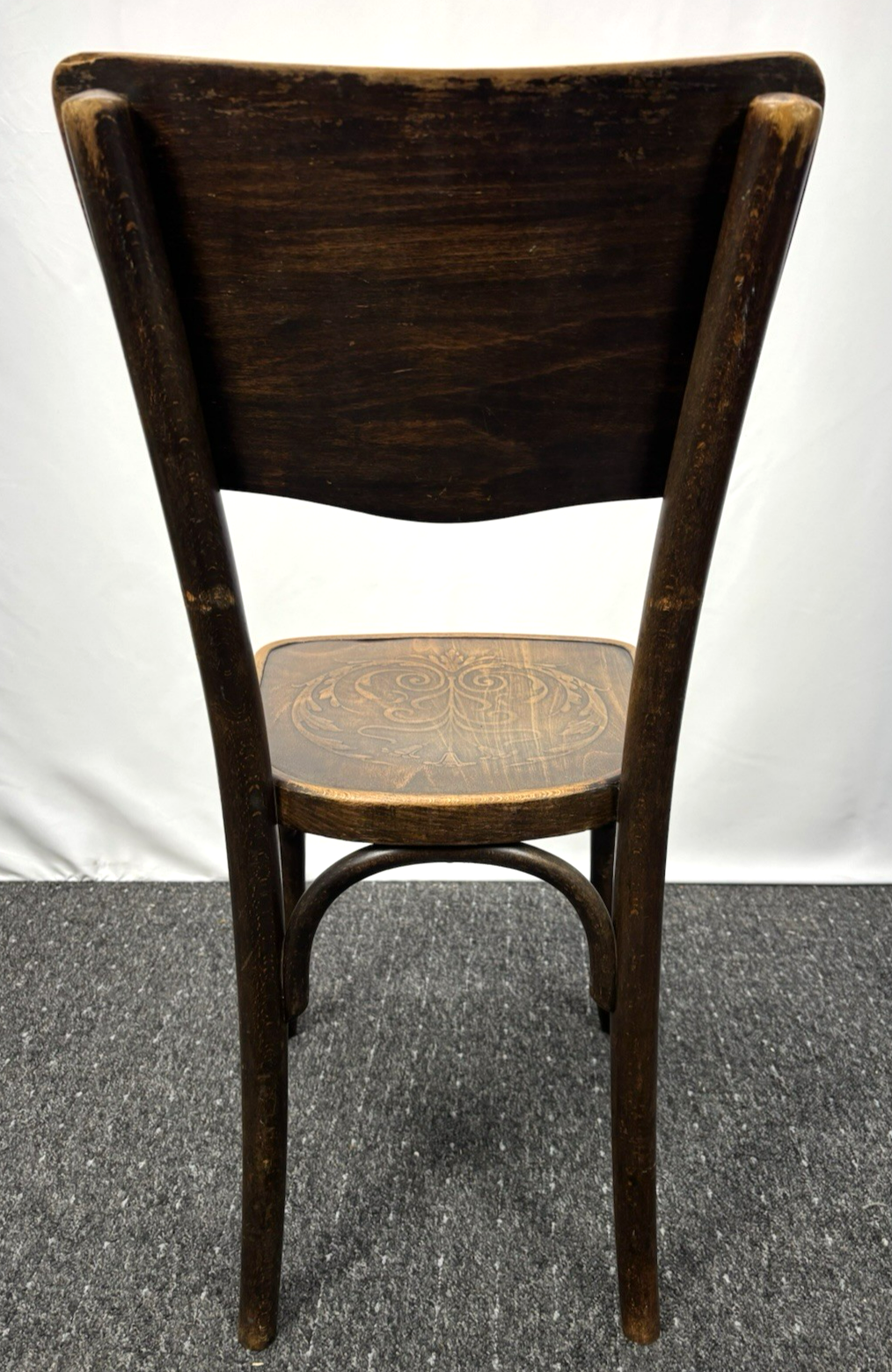 Mundus (ehem. Thonet) Kaffeehausstuhl Bistro Prägesitz/Lehne Art Deco