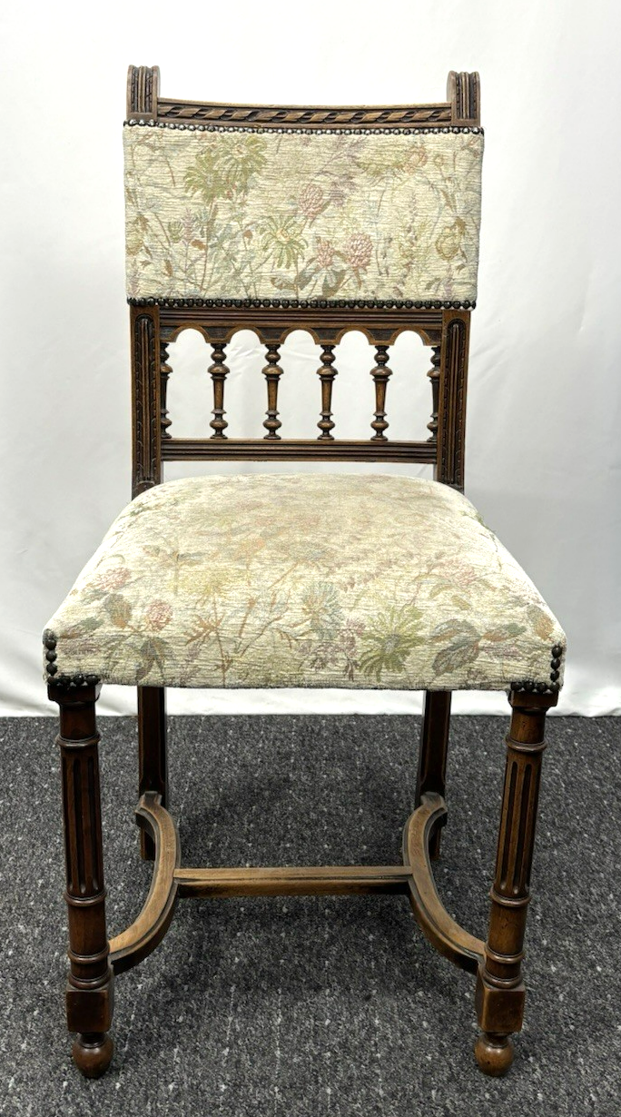 1 von 3 Holzstuhl Polsterstuhl aus Massivholz Art Deco Historismus Stil  Vintage