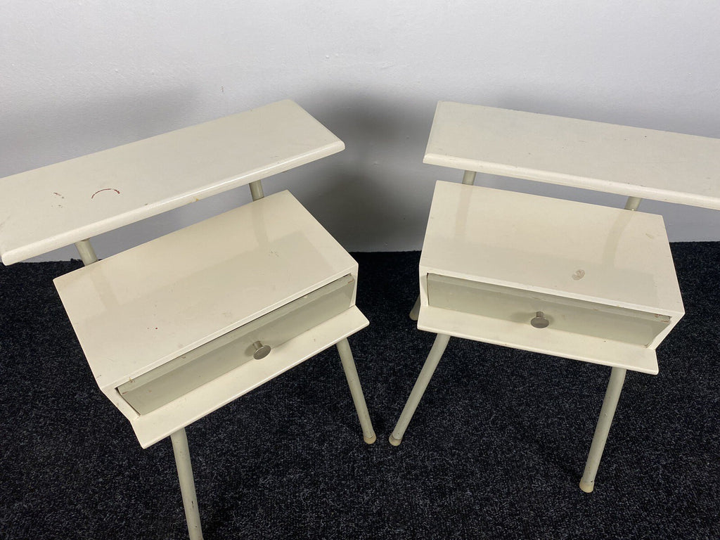 1von2 Nachttisch Holz Stahlrohr Bauhaus 