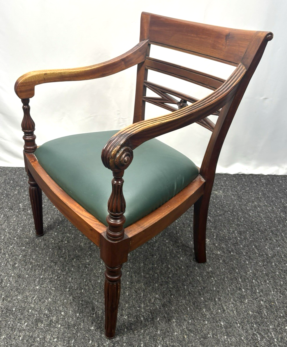 Klassischer Holzstuhl mit Armlehnen – Vintage/Antik-Stil Art Deco Büro Leder
