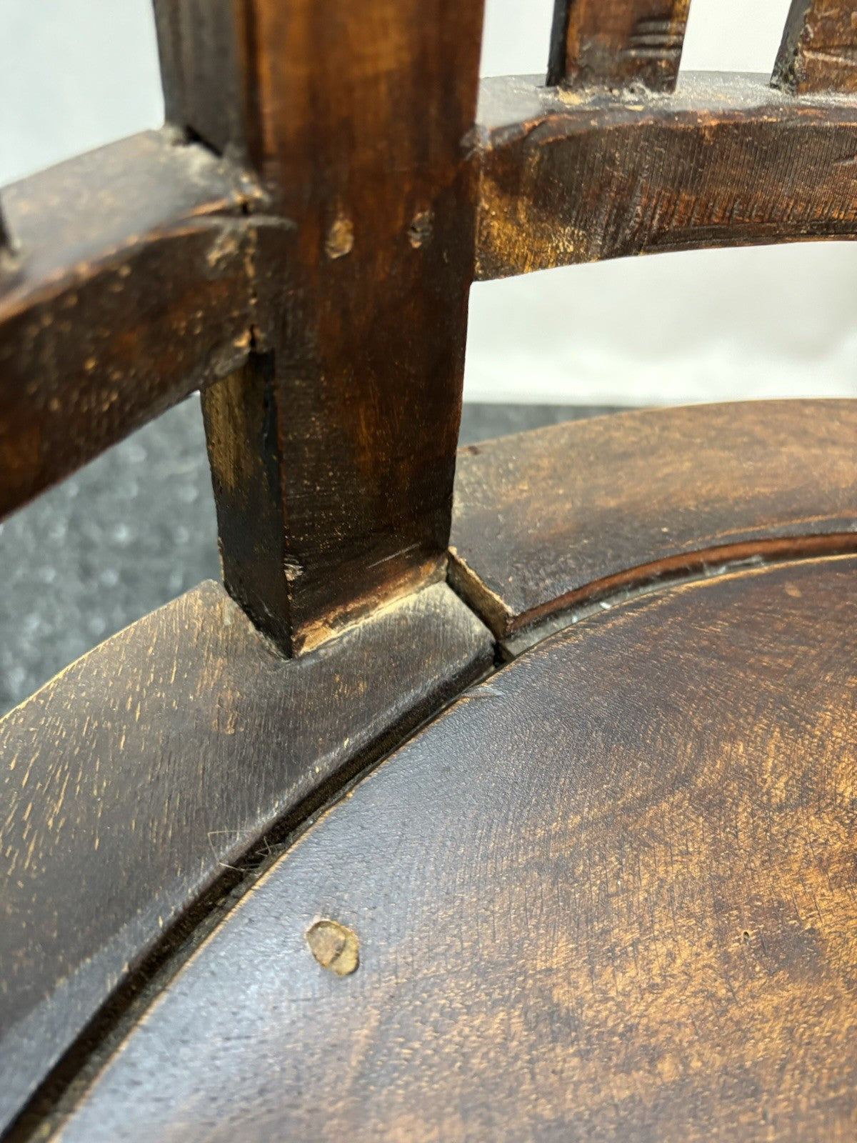 Teakholz Stuhl Kolonialstil Massiv Armlehne Vintage Esszimmer Sessel beschädigt!